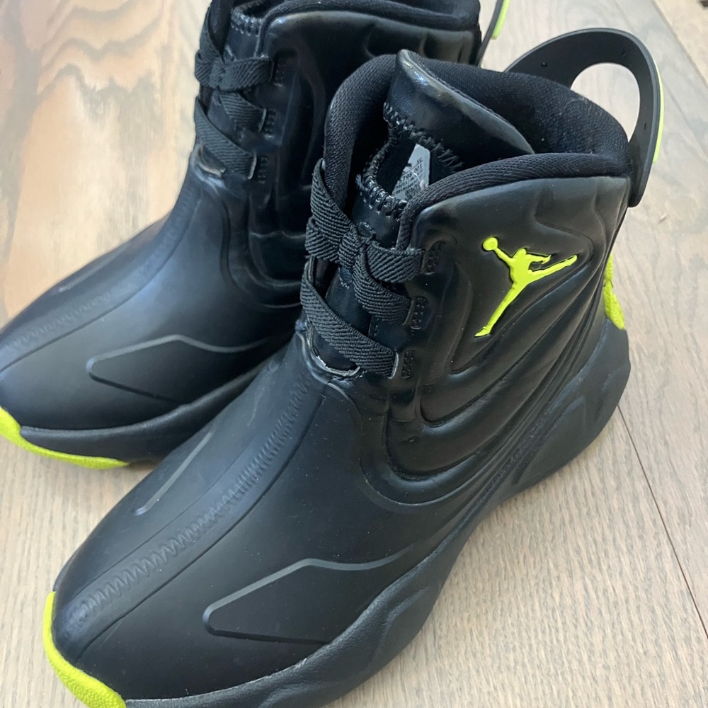 Jordan Kids (13C) Waterproof Hightops